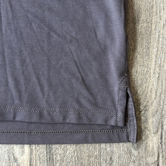 Cuts Clothing Shirt Gray Short Sleeve AO Split-Hem Tee Size Large Crew Neckline - Picture 2 of 8
